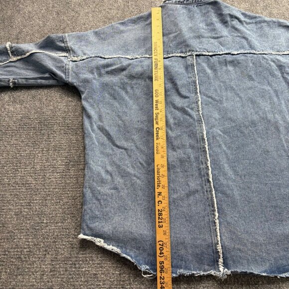 VTG Veveret Shirt Shaket Womens S Blue Demin Frayed Edges‎ Silver Studded Y2K - Picture 14 of 16